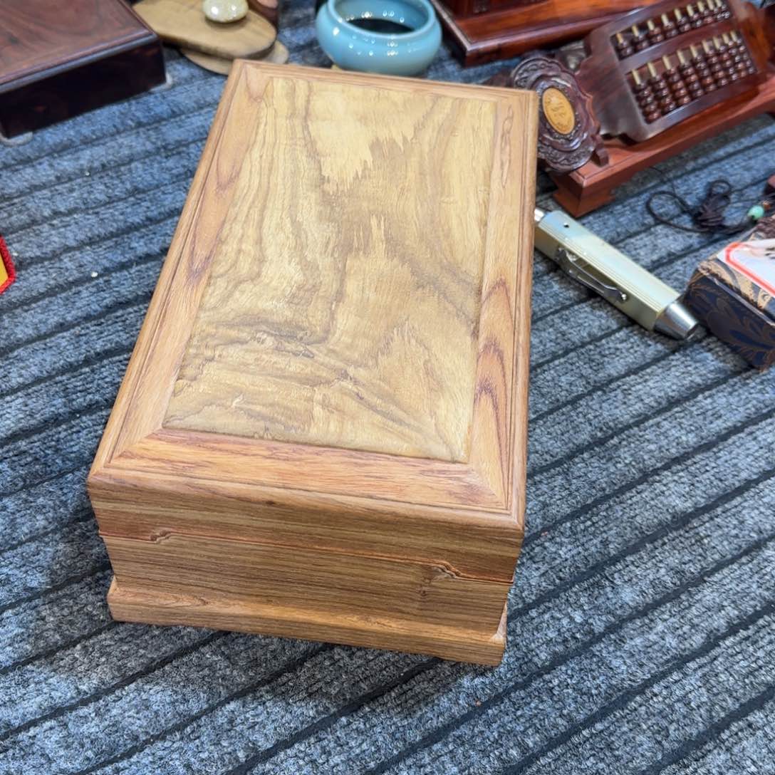 刺猬紫檀（非洲黄花梨）三层机关盒