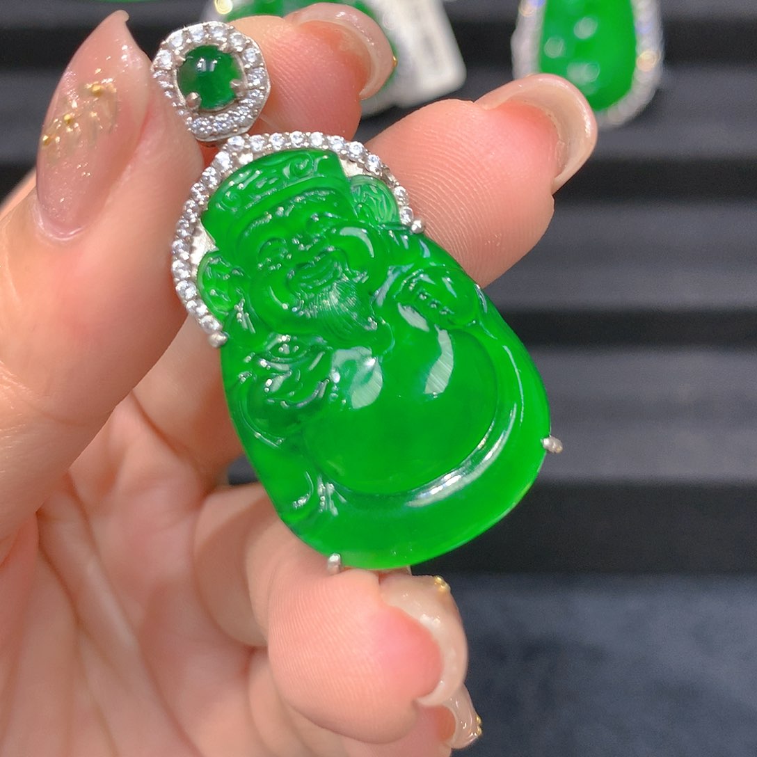 翡翠吊坠(赠链)银S925镶嵌0888