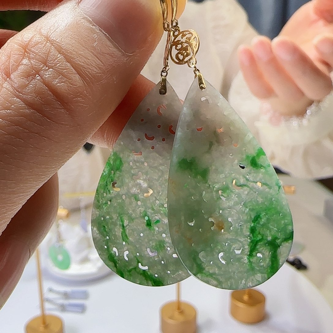 翡翠耳饰18K金镶嵌天然缅甸