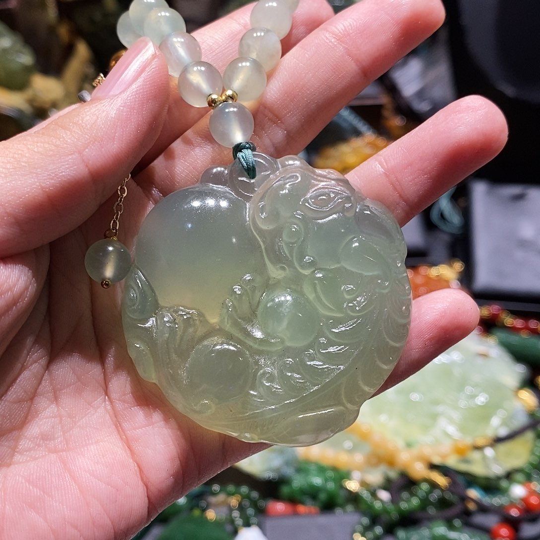 未镶嵌岫玉毛衣链