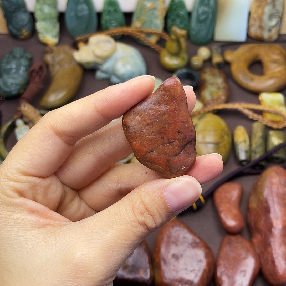 岫岩河磨玉（透闪石质玉）未镶嵌颈饰