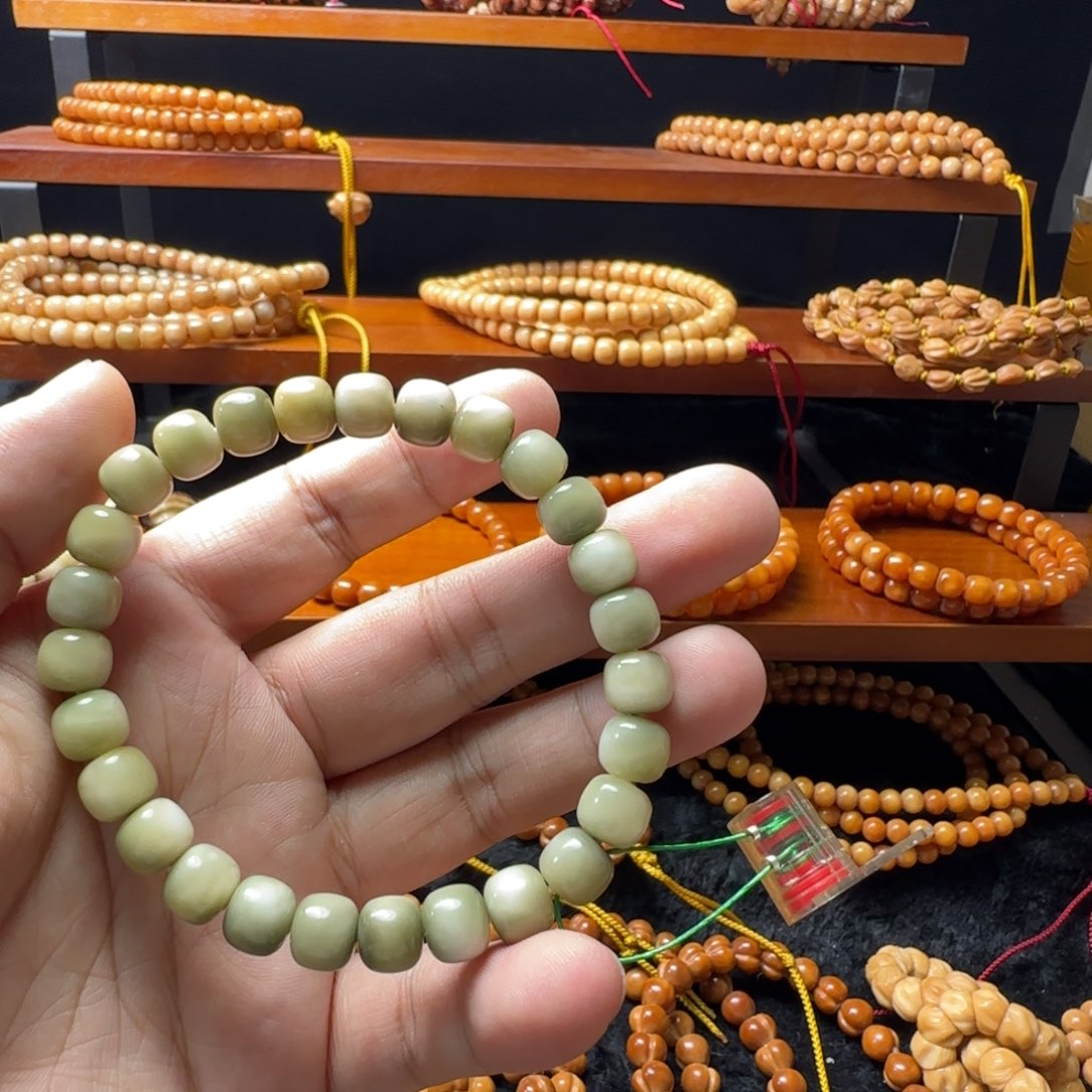 右***华龙脊菩提吊坠0125