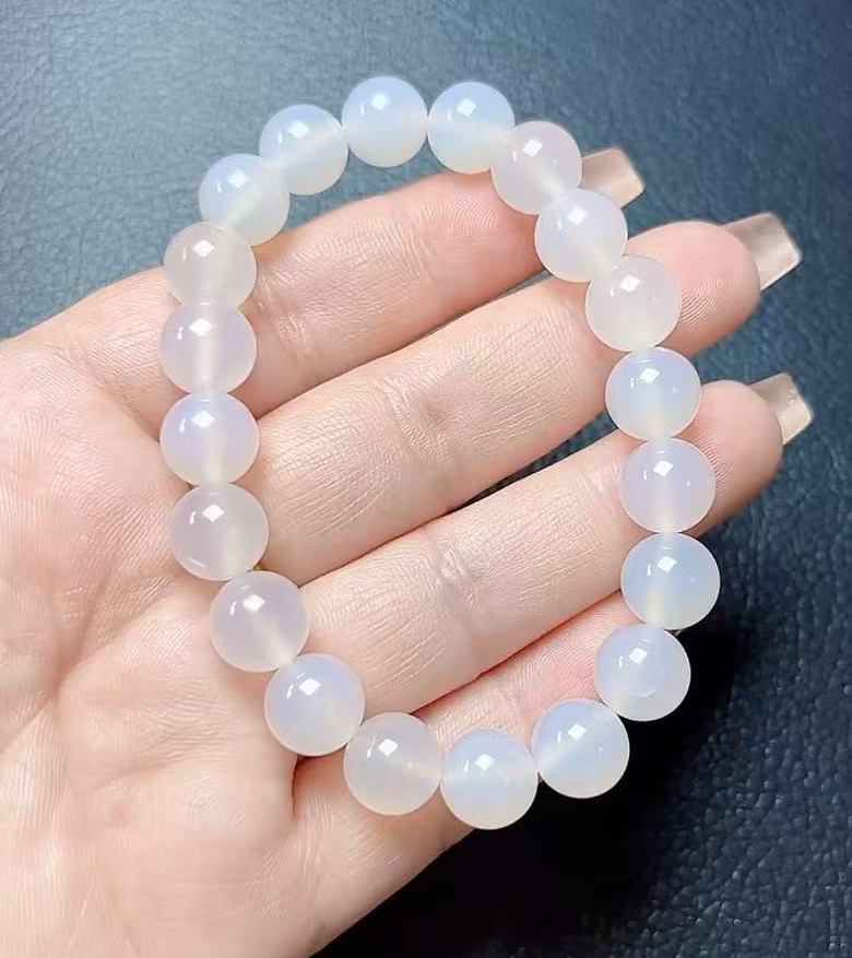 玛瑙玉髓马料冰透女神手链10mm十全十美 保真天然 假一赔四