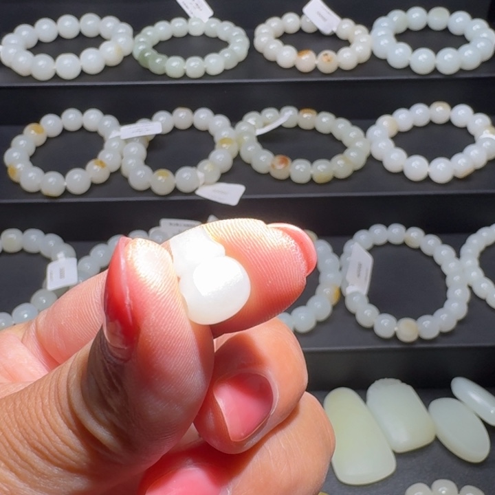 和田玉未镶嵌颈饰且****3