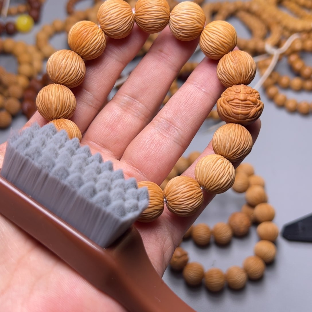 猴头核桃手串猴头莲花座金丝