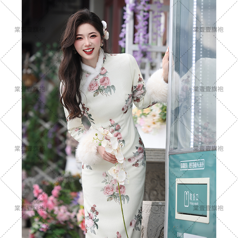 白色旗袍冬款加绒加厚女款新中式年轻版长款气质高端复古日常可穿