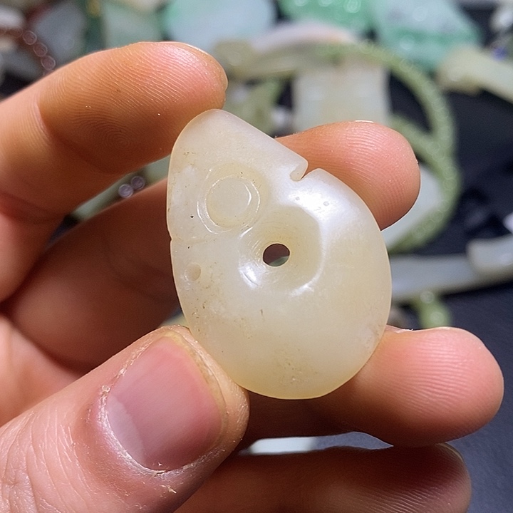 和田玉（糖玉）未镶嵌颈饰