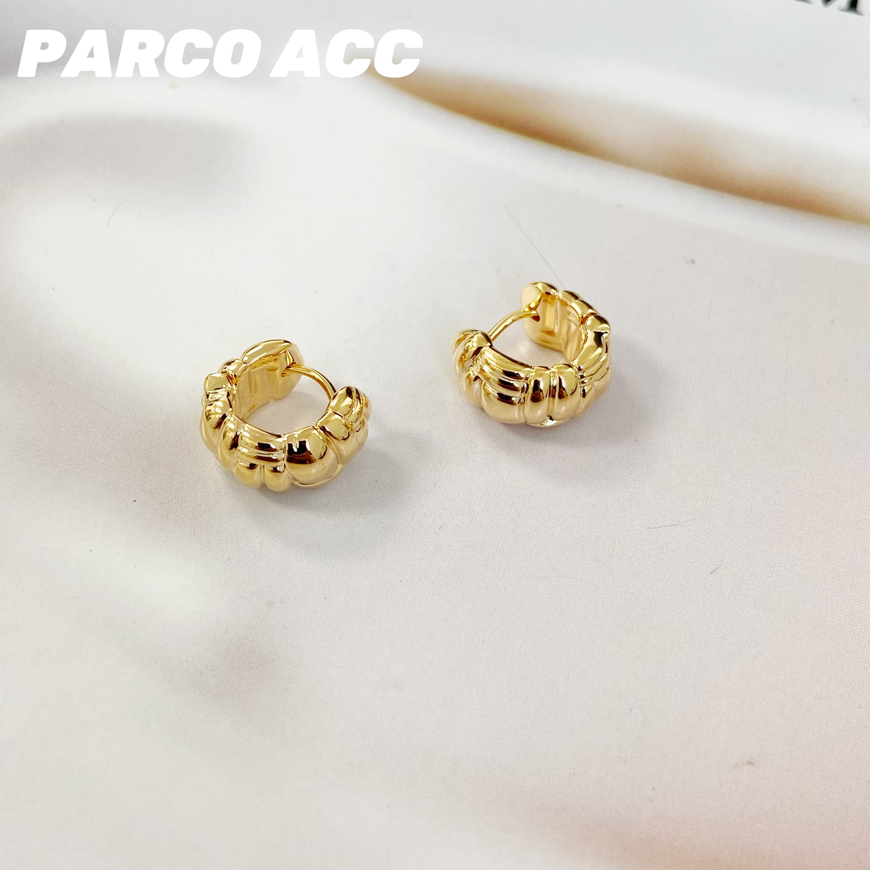 铜合金耳饰 G208 金色小毛球耳钉