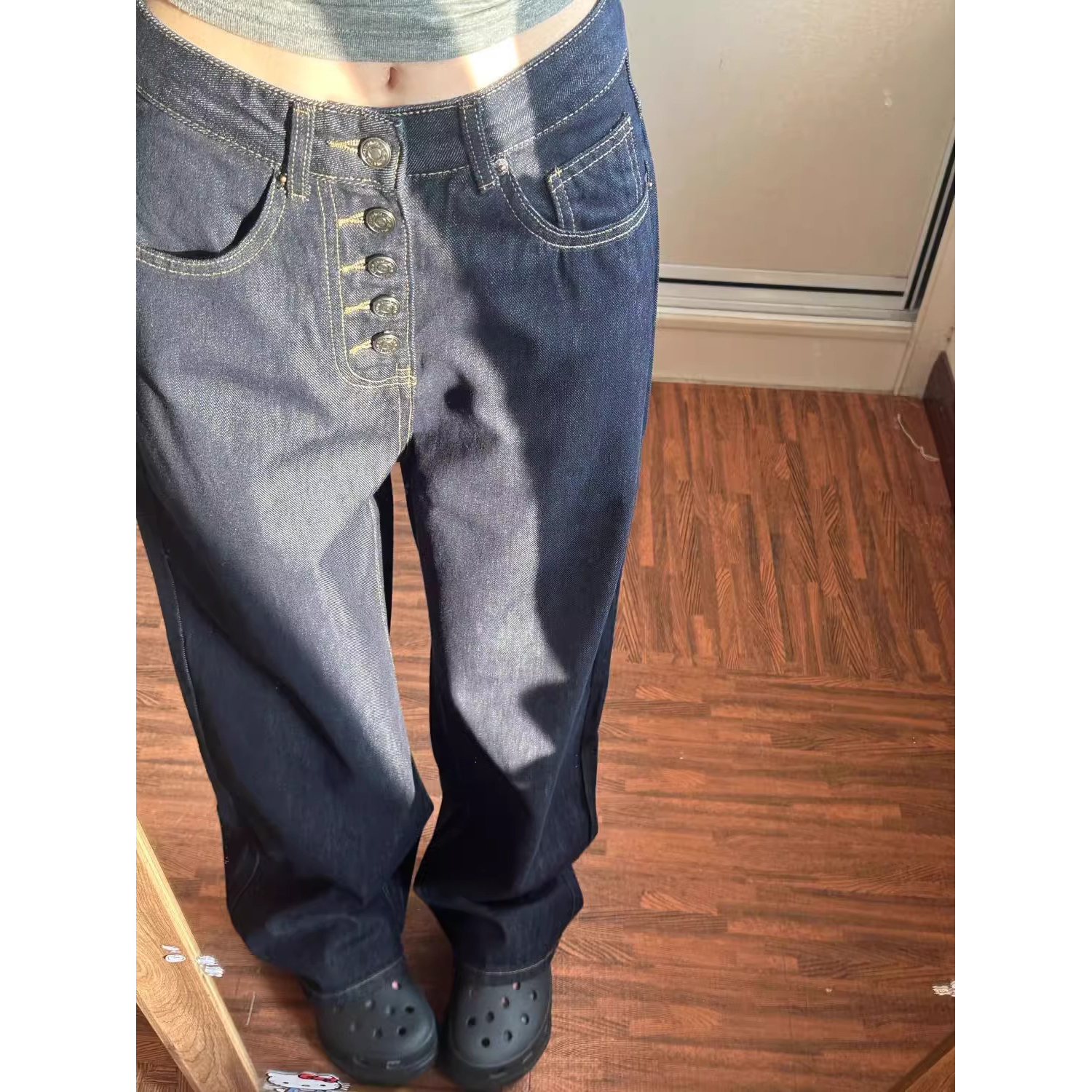 复古蓝单排扣高腰牛仔裤女夏季新款设计感百搭直筒垂感阔腿长裤子