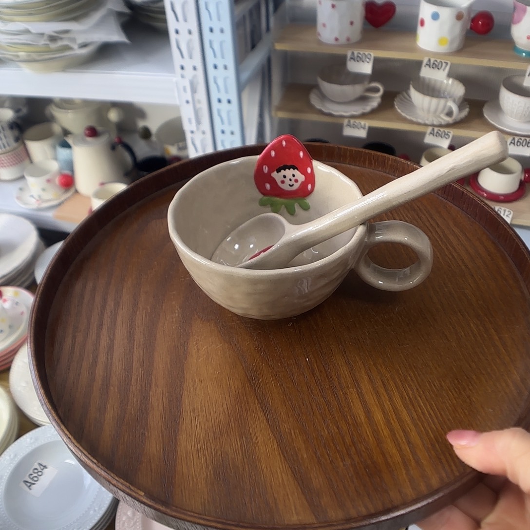 瓷片瑕疵特价陶瓷杯勺