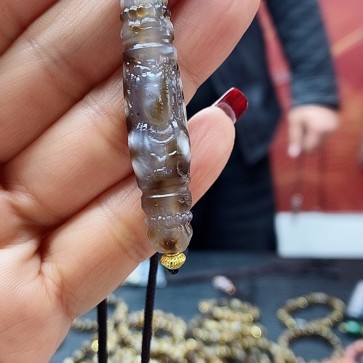 玛瑙/玉髓颈饰合金