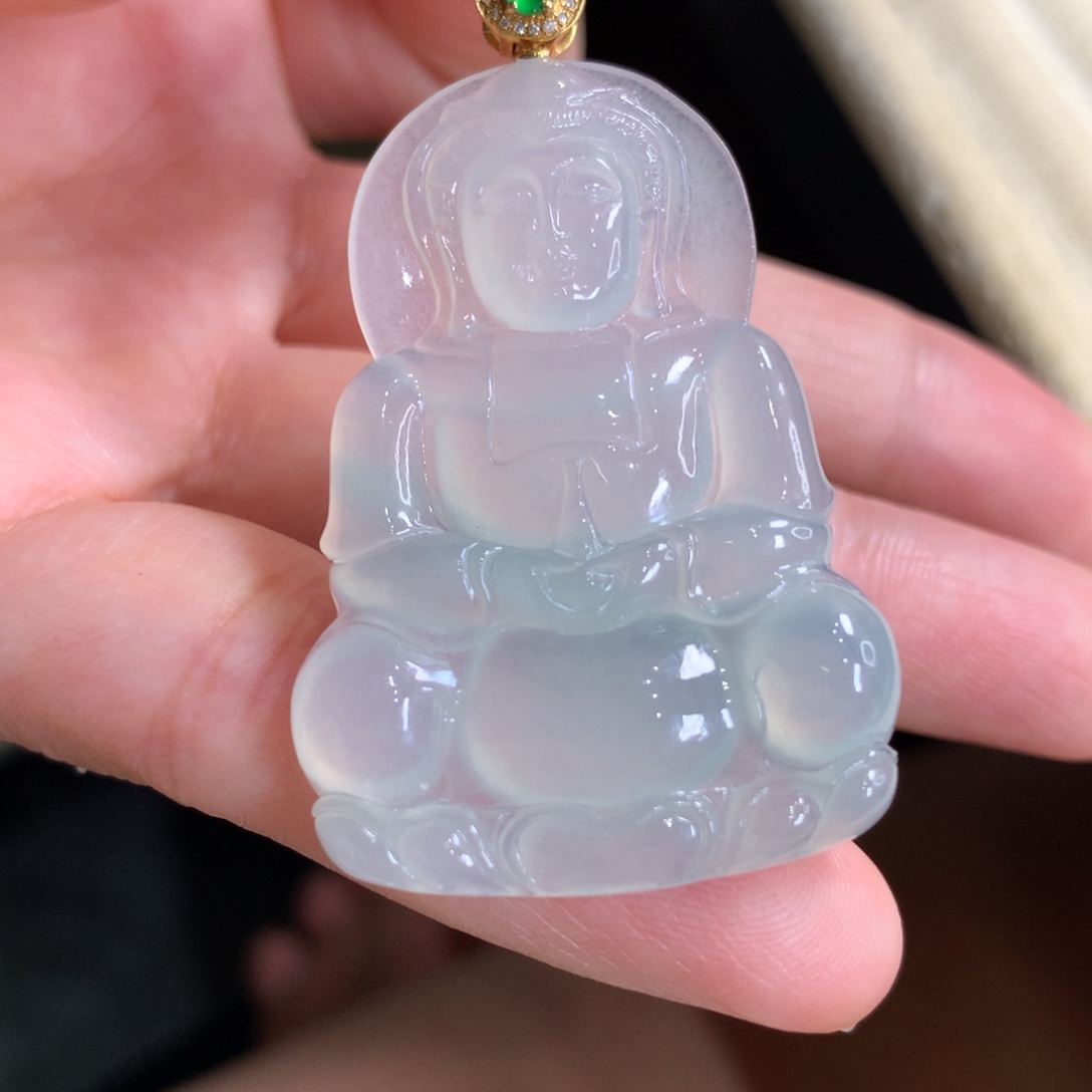 颈饰未镶嵌翡翠观音