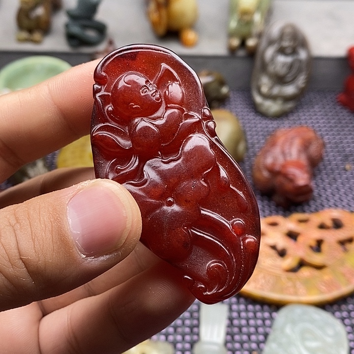 蛇纹石玉未镶嵌颈饰