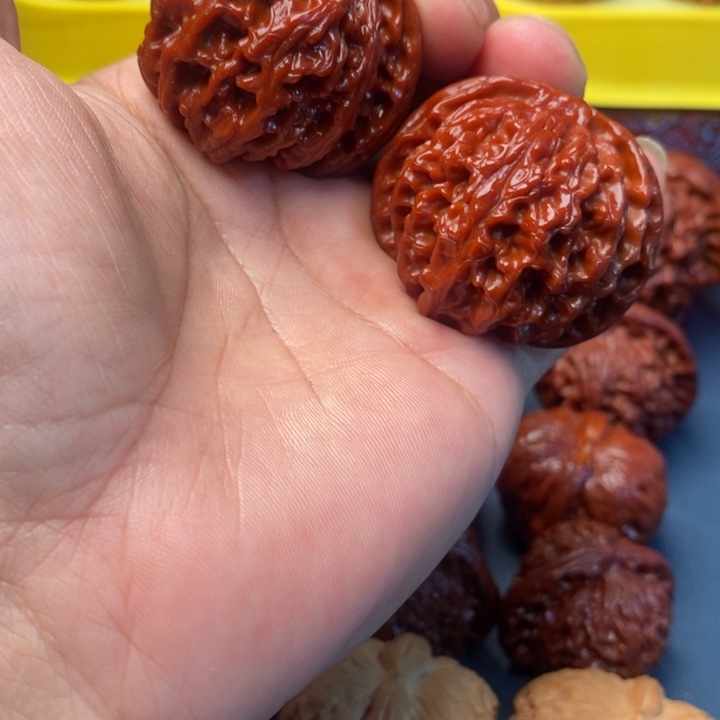 帅****文玩核桃把件苹果园0