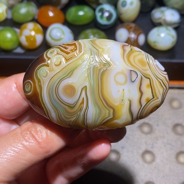 玛瑙/玉髓未镶嵌珠宝半成品