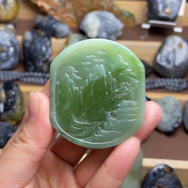 和田玉颈饰未镶嵌