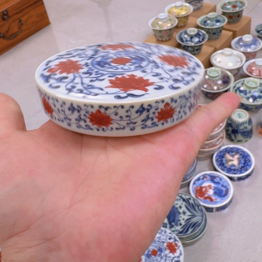 瓷片釉里红缠枝莲盖置景德镇