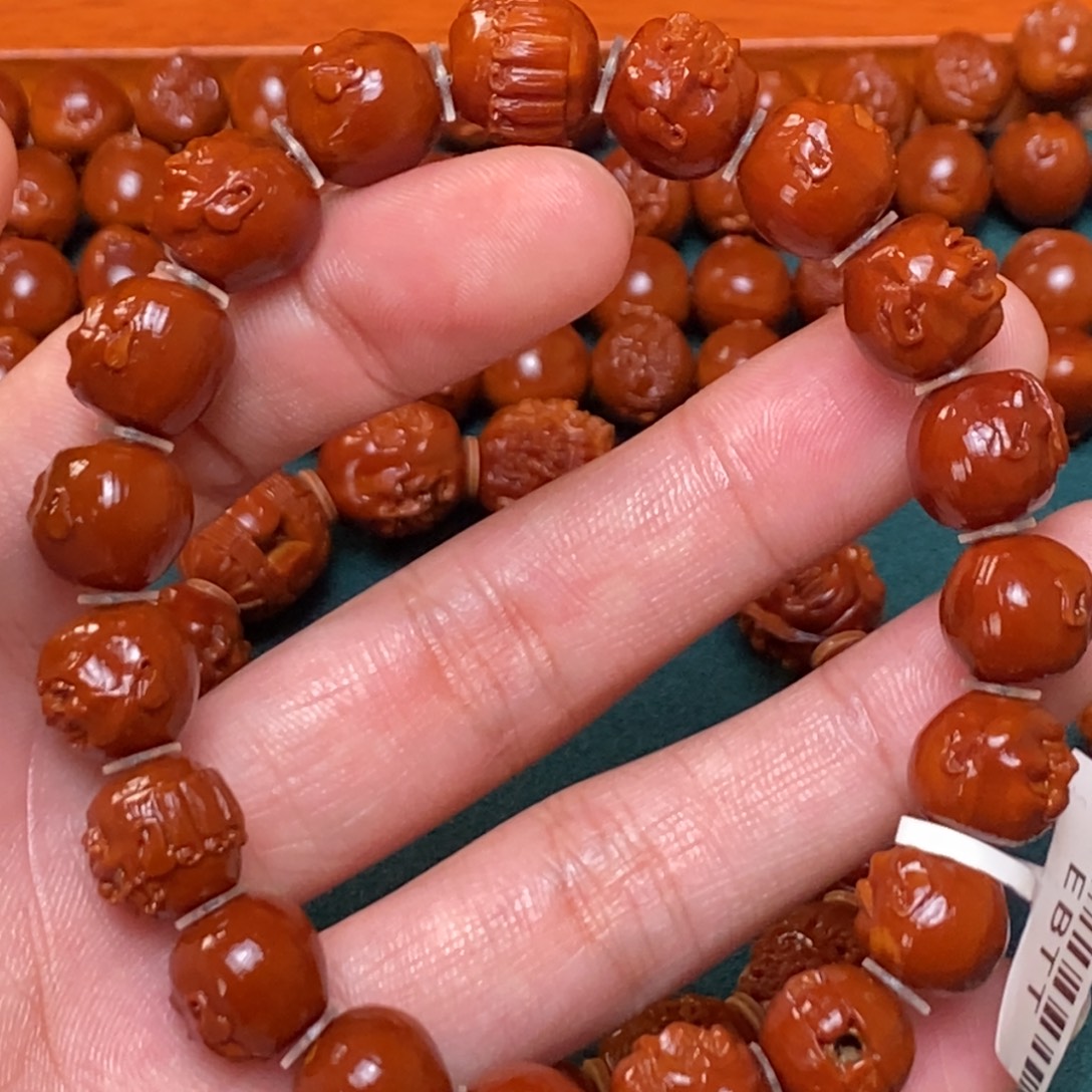 A***a橄榄核吊坠Dhd须派罗汉