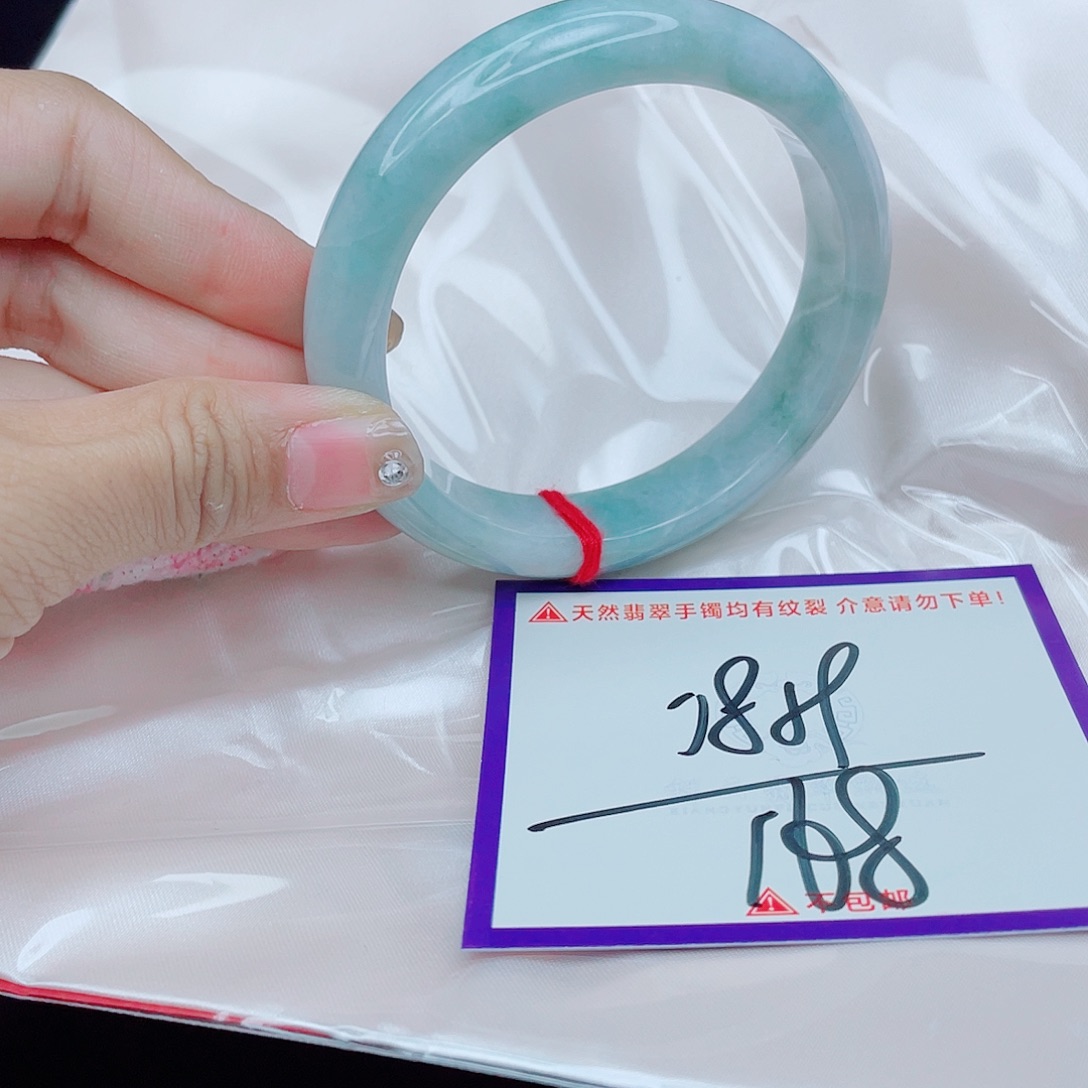 翡翠未镶嵌手镯翡翠