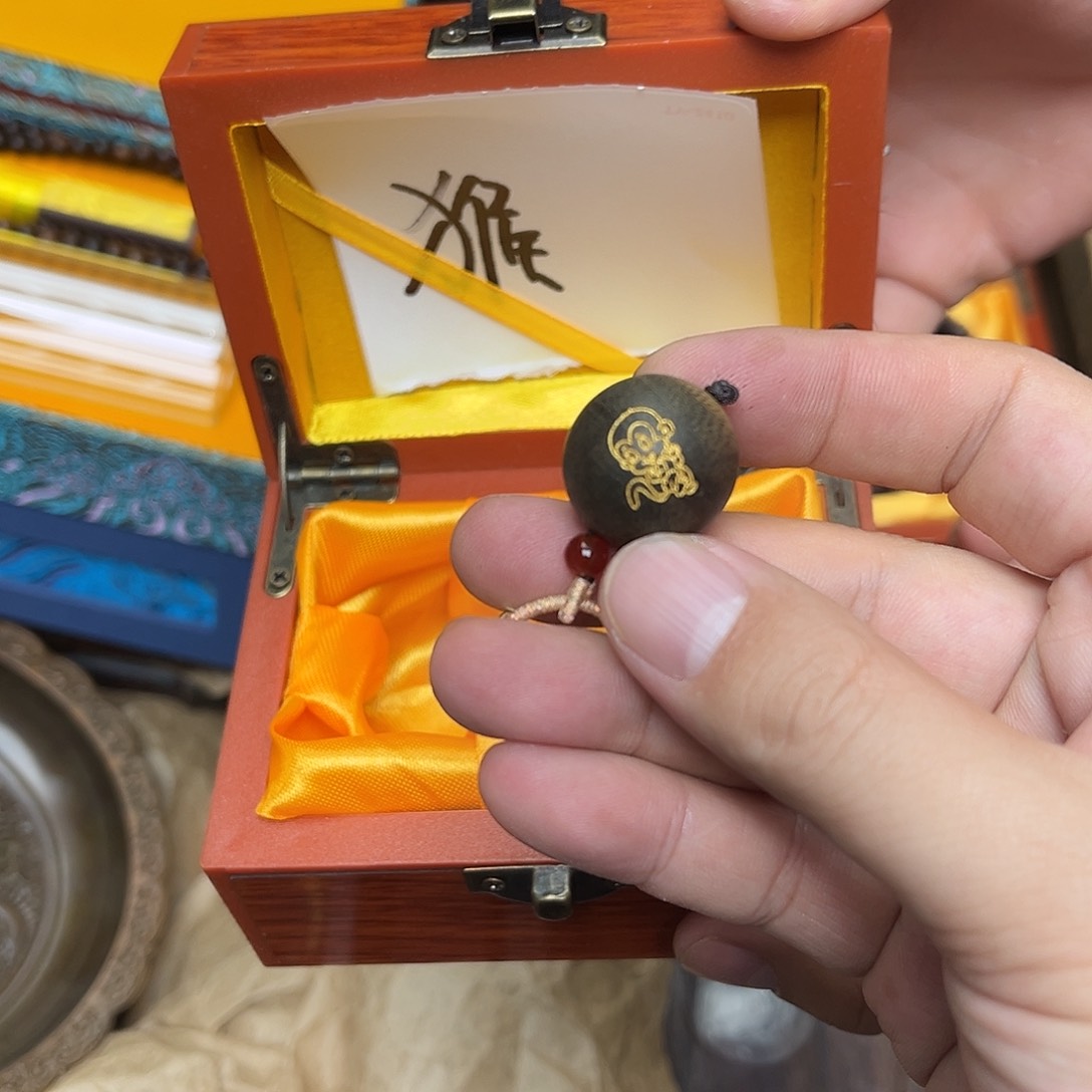 大叶紫檀（黑酸枝木类）