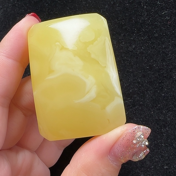 蜜蜡珠宝奇石未镶嵌