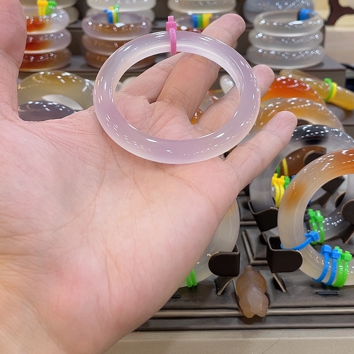 玛瑙/玉髓未镶嵌手镯