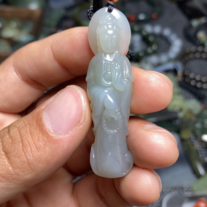 和田玉翠青烟紫立体圆雕未镶嵌