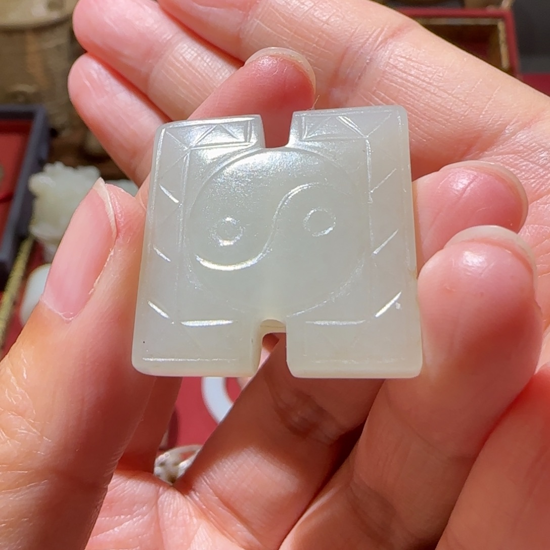 和田玉挂件未镶嵌