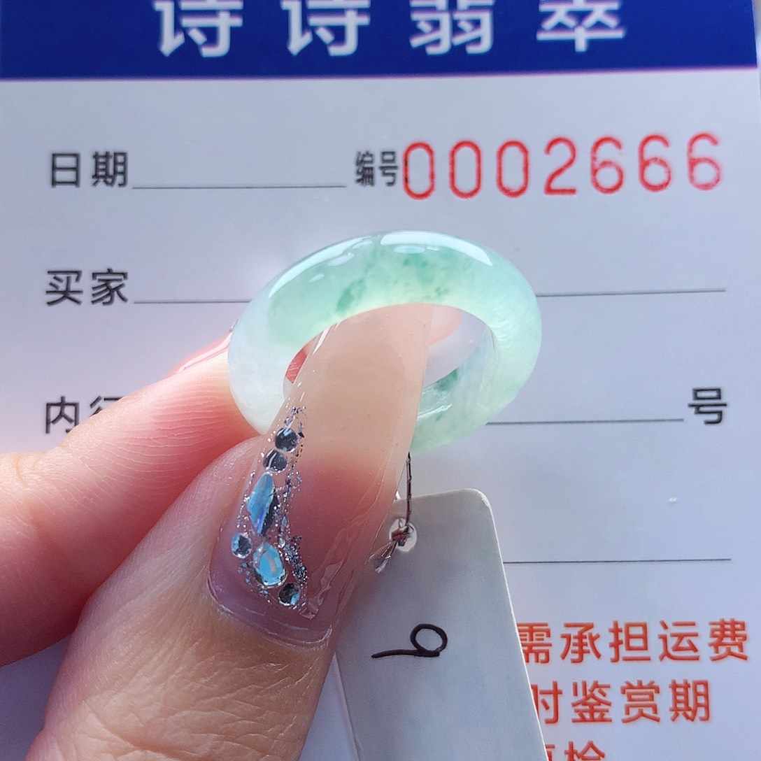 翡翠戒指未镶嵌?**?缅甸A货