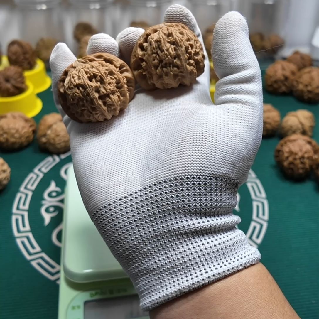 把件文玩核桃全品无修白狮子