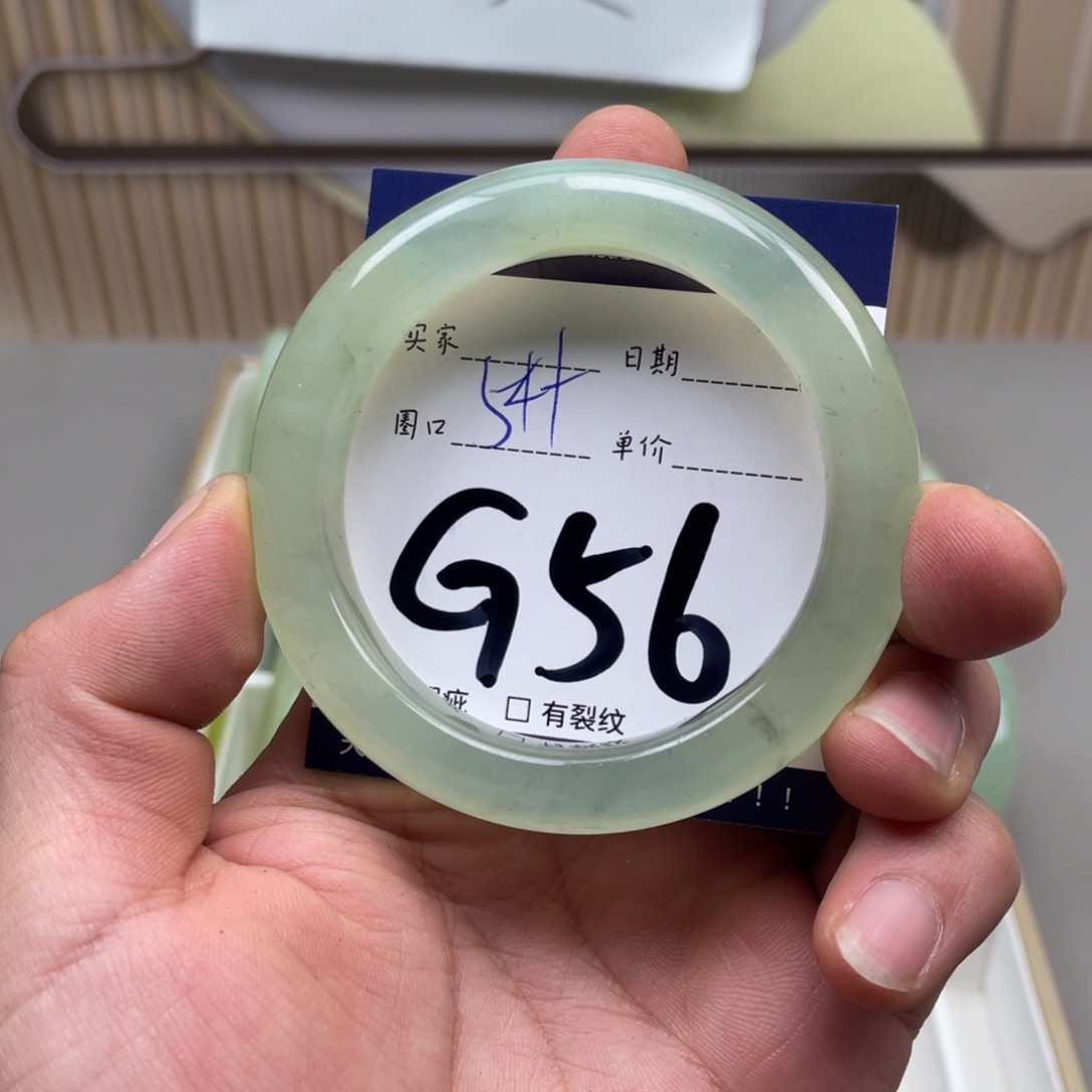 岫玉手镯手镯未镶嵌