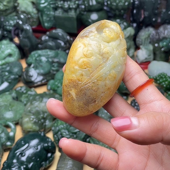 未镶嵌和田玉挂件
