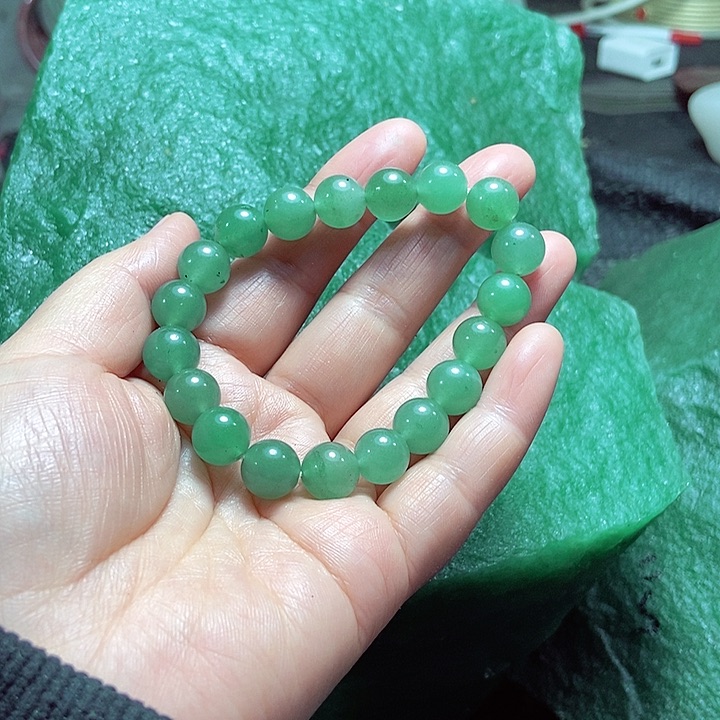 新疆东陵玉手串卡1.0