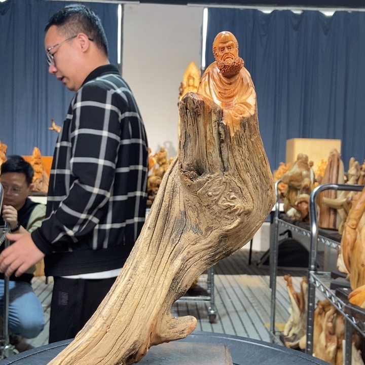 柏木（崖柏）随型摆件