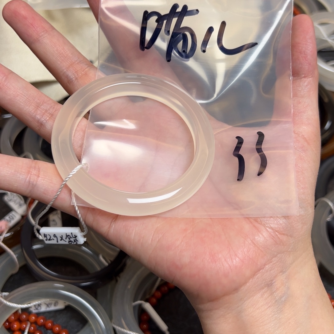 喵***儿玛瑙/玉髓未镶嵌珠宝半成品