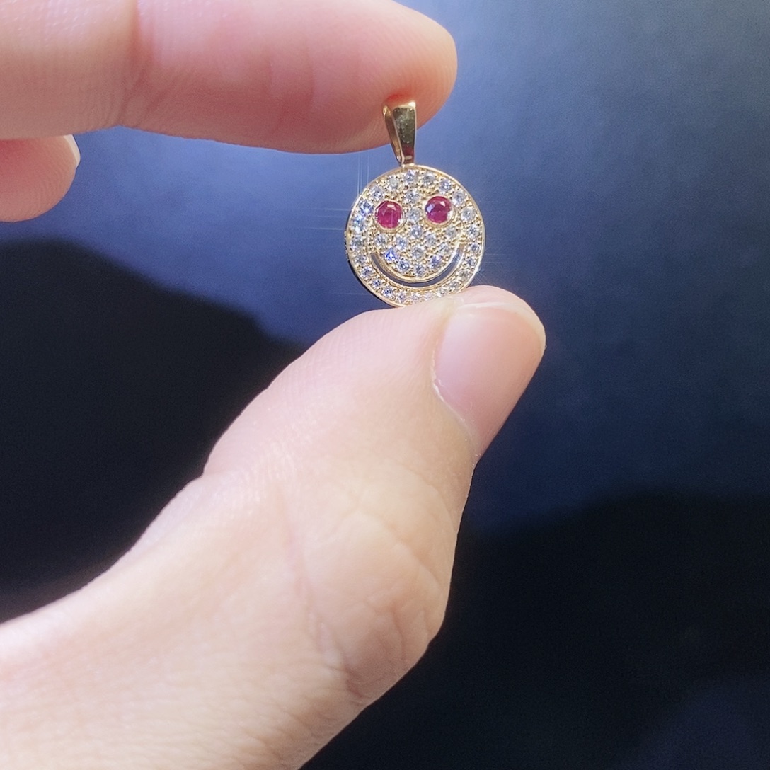 钻石吊坠(不含链)18K金镶嵌红宝石笑脸吊坠K黄