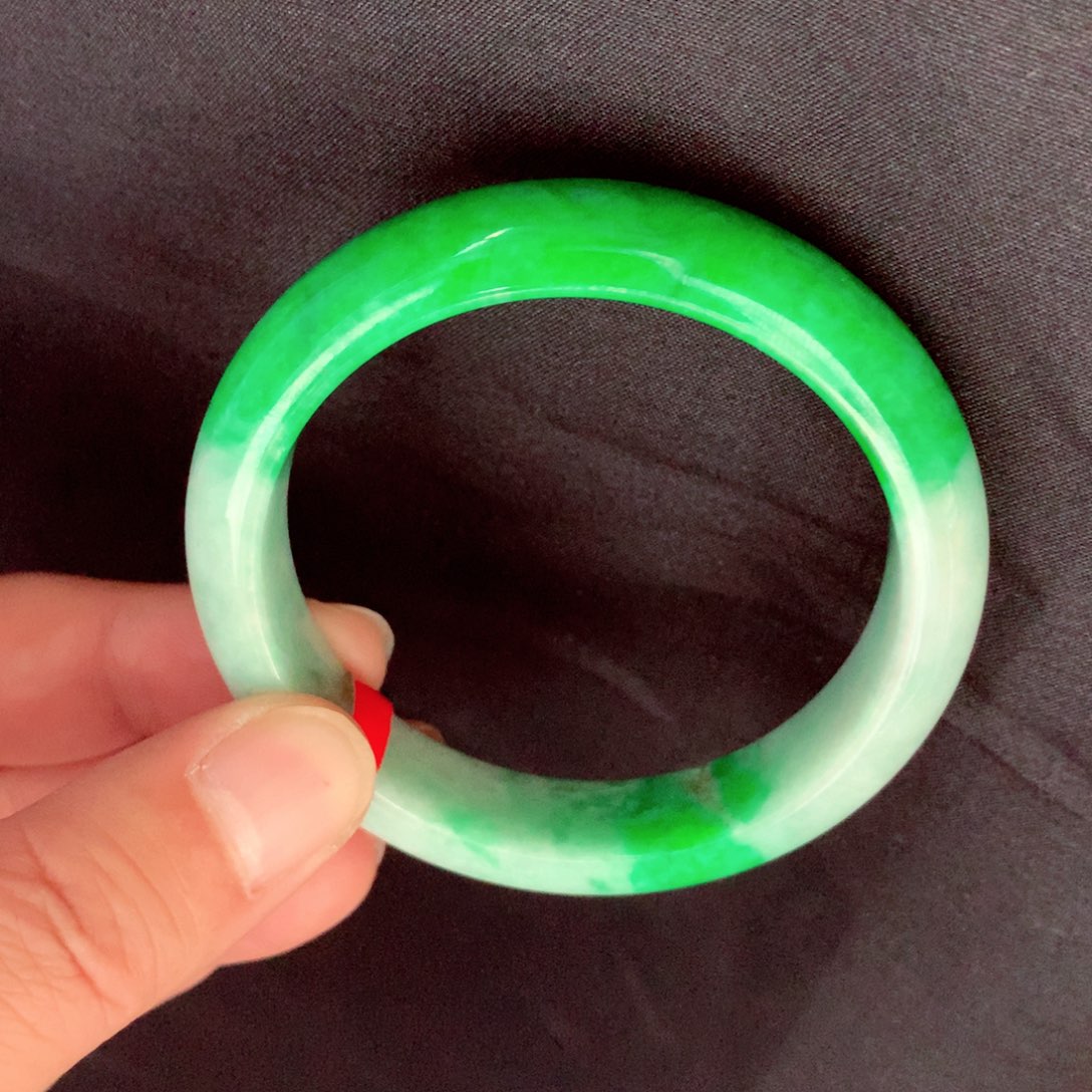 翡翠手镯未镶嵌缅甸翡翠