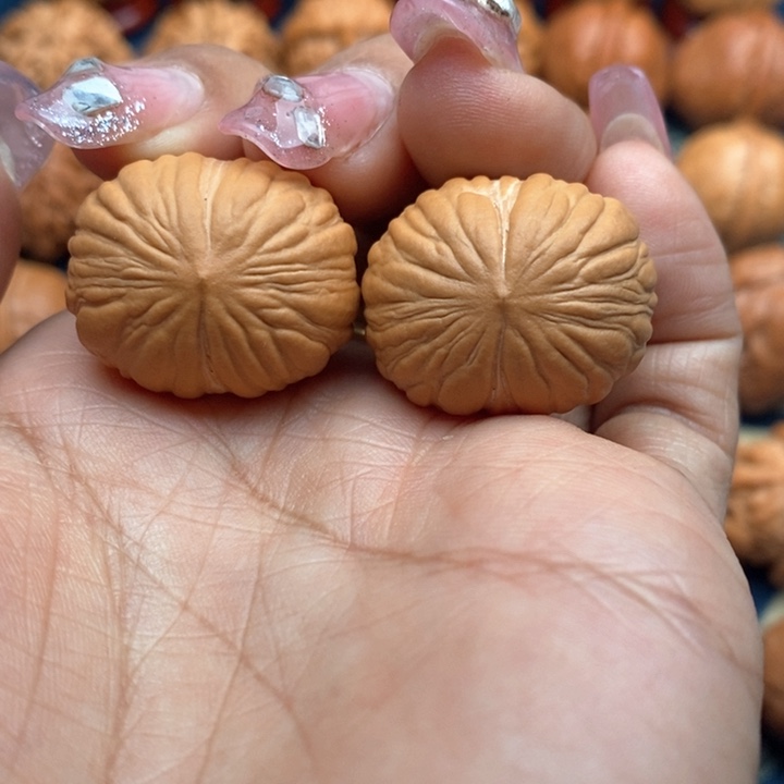 文玩核桃把件手捻