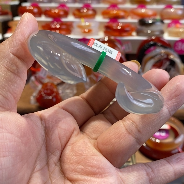 玛瑙/玉髓手镯未镶嵌