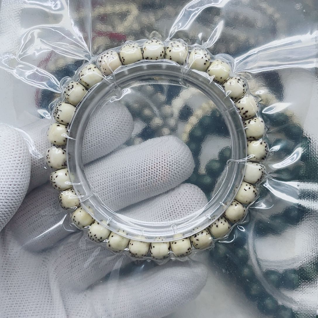 星月菩提手串8河豚