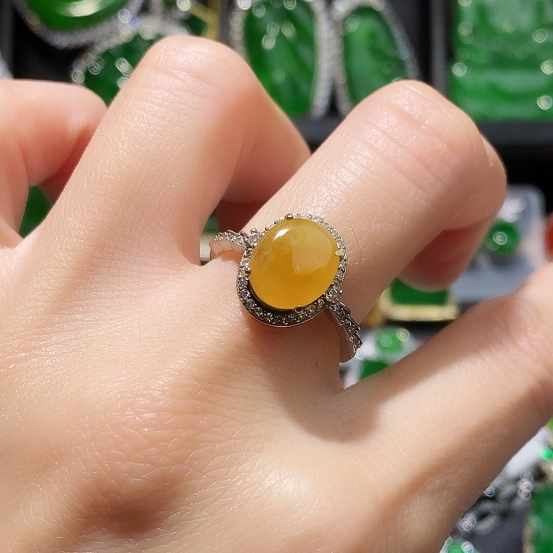 翡翠未镶嵌戒指戒指