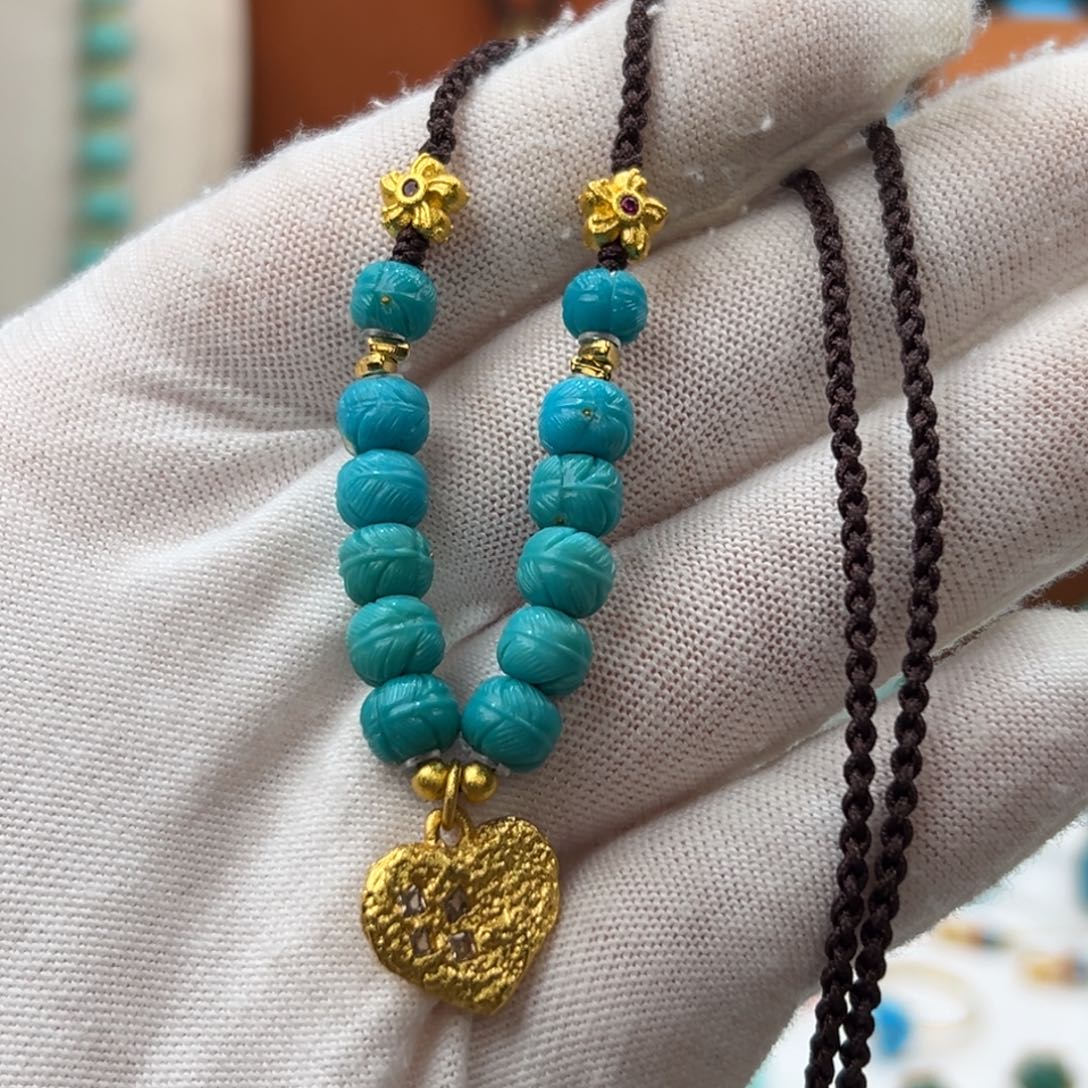 未镶嵌绿松石珠宝奇石