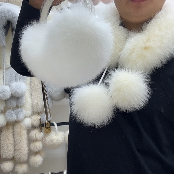 狐狸毛纯白色狐狸毛耳包