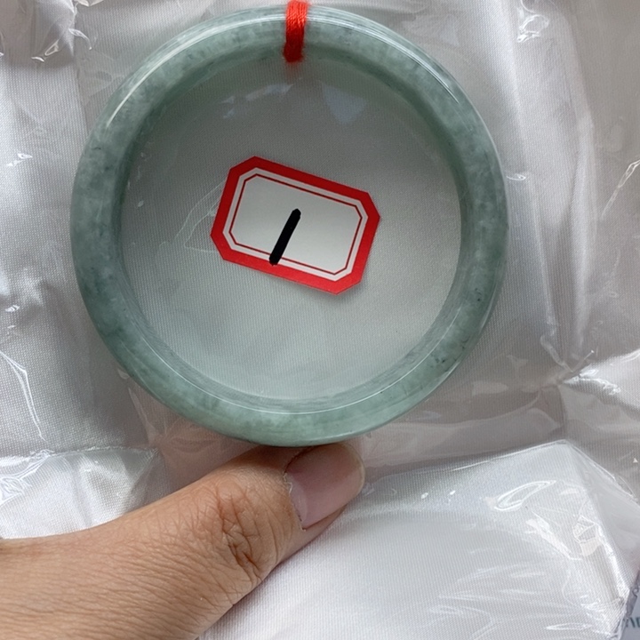 罗***未镶嵌手镯翡翠翡翠