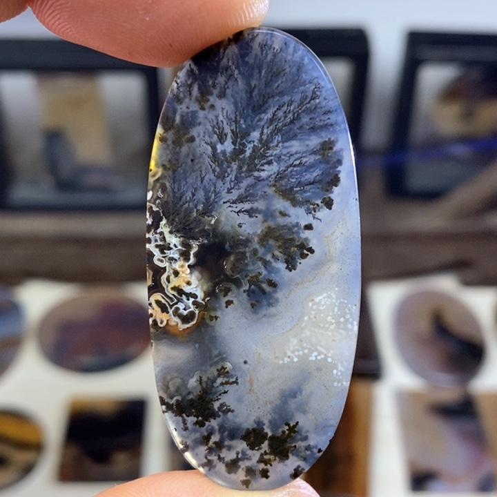 玛瑙/玉髓颈饰未镶嵌