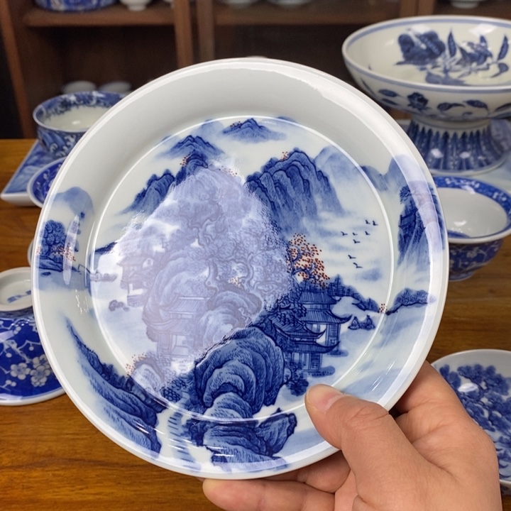 青花手绘山水壶承