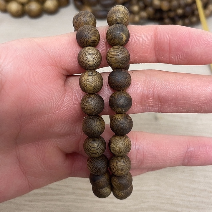 沉香木手串九分沉0.9圆珠单圈
