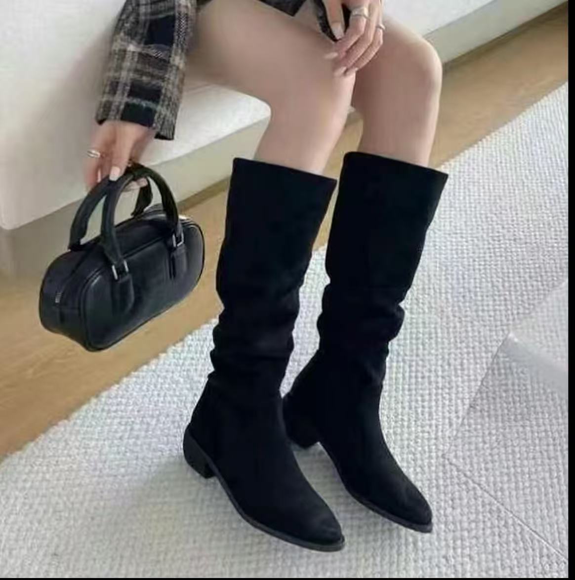 W05-2 靴女新款秋冬尖头平底西部牛仔靴不过膝加绒骑士长筒靴加厚