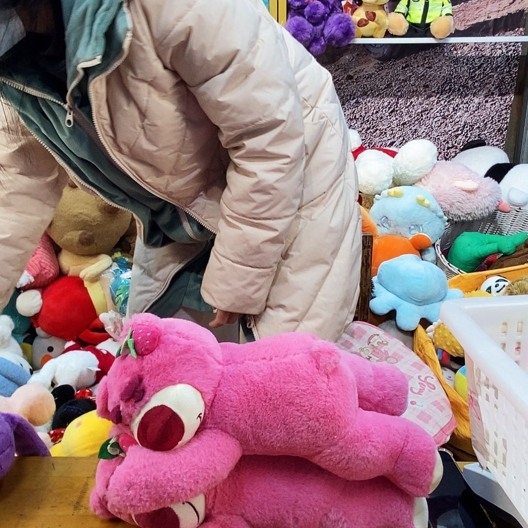 毛绒小**哼毛绒玩具084