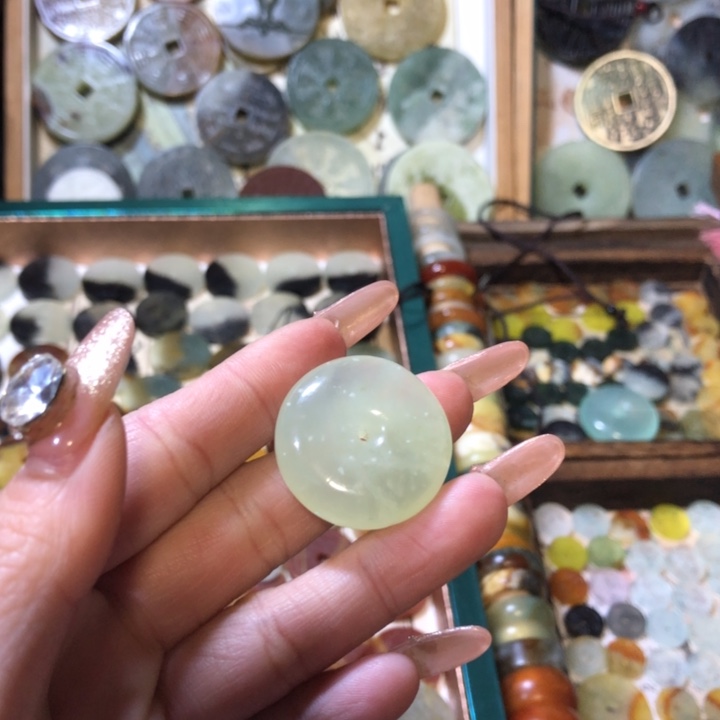 岫玉岫玉挂件未镶嵌